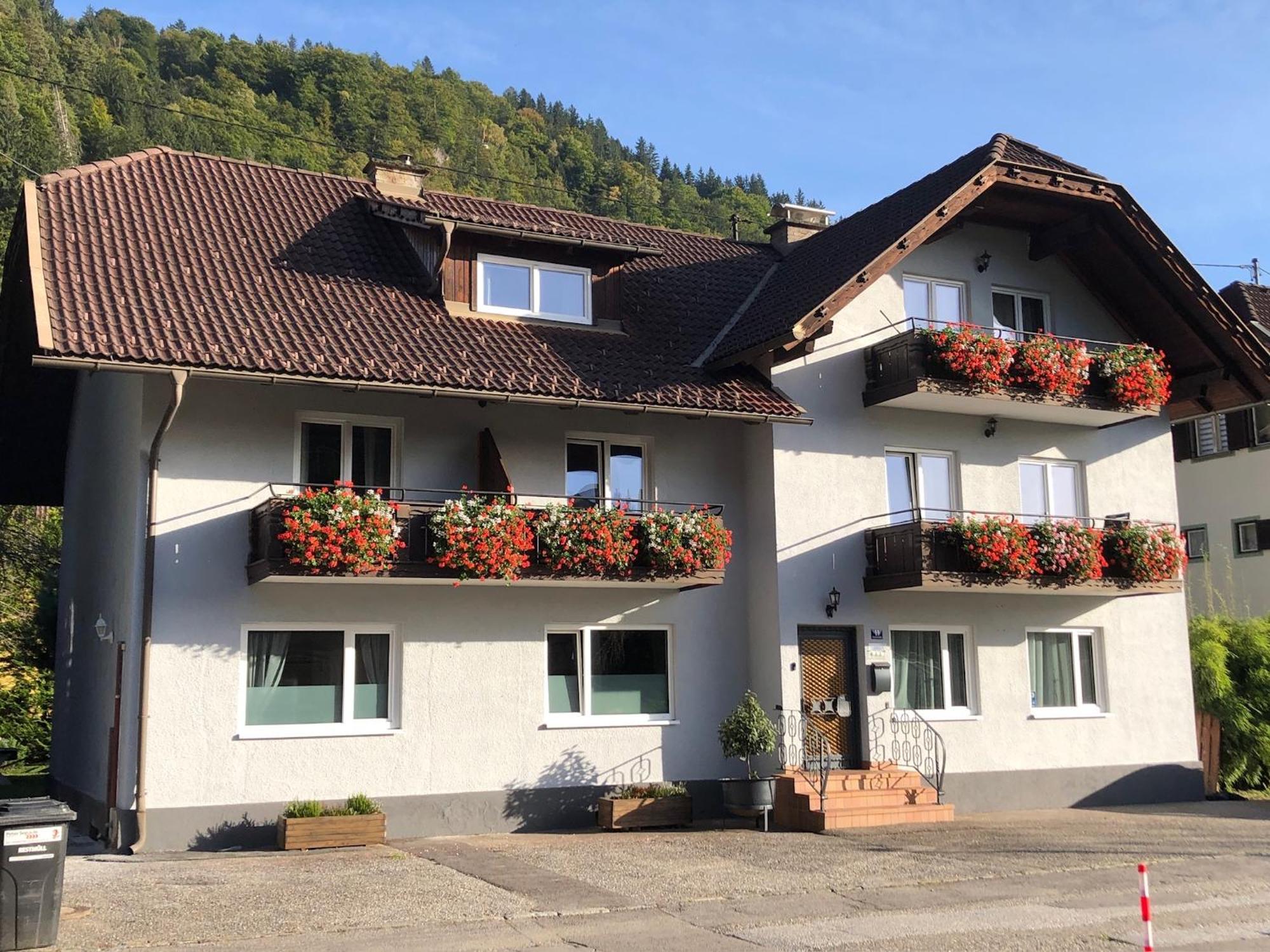 Appartement Kuhglocken Ferienhaus Fuenf Sinne Döbriach Exteriör bild