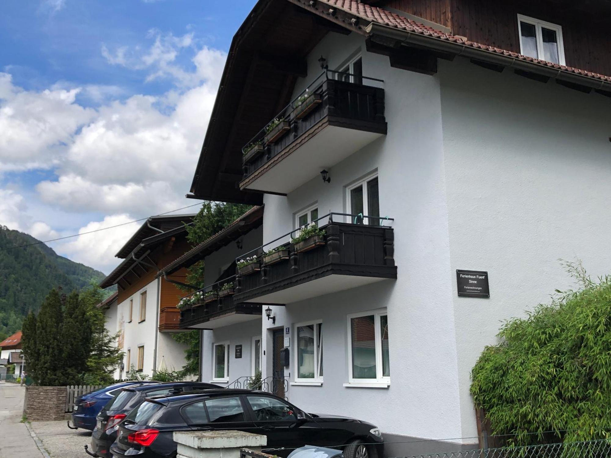 Appartement Kuhglocken Ferienhaus Fuenf Sinne Döbriach Exteriör bild